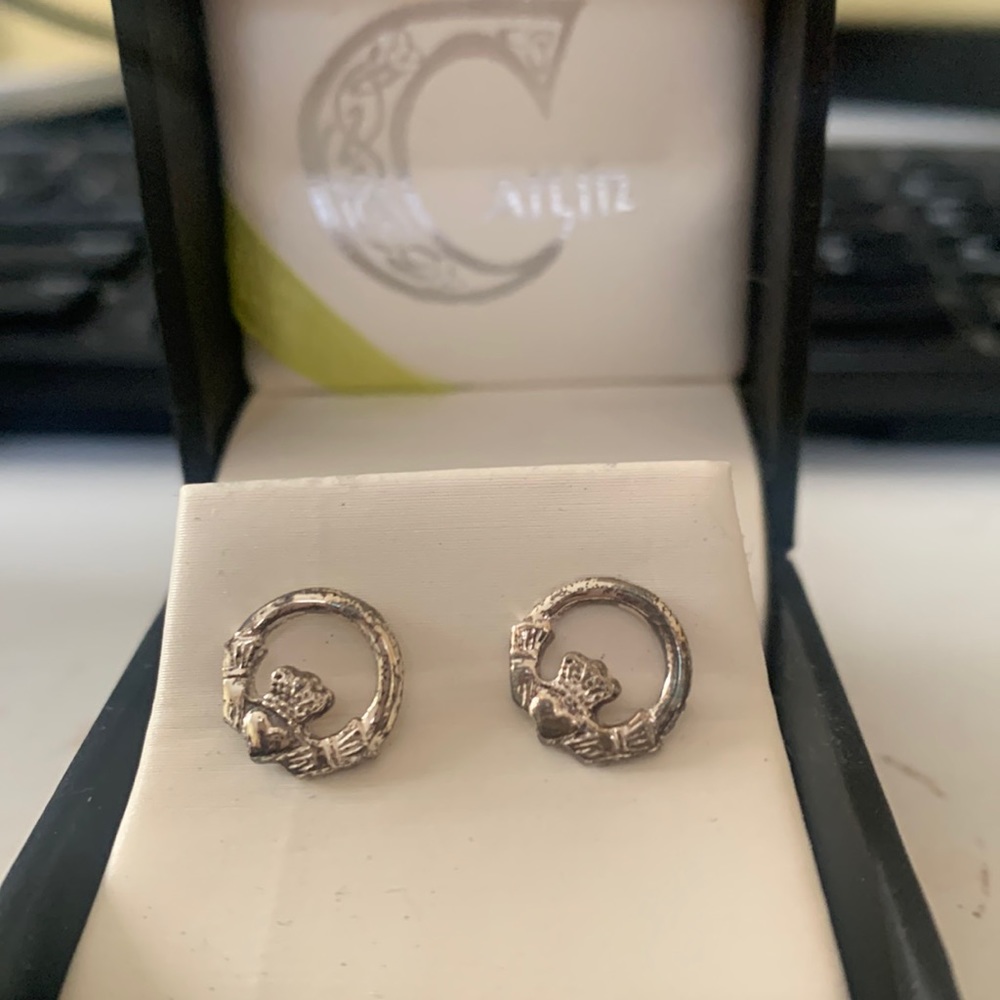 Calin Claddaugh earrings